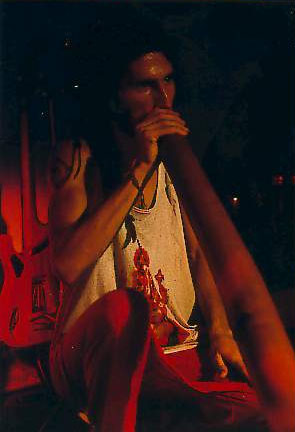 ENLARGE THIS PICTURES AND LISTEN SOUND