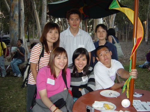 all are HongKongese --- Gloria, Derek, Sherry, me, Clara and Sang