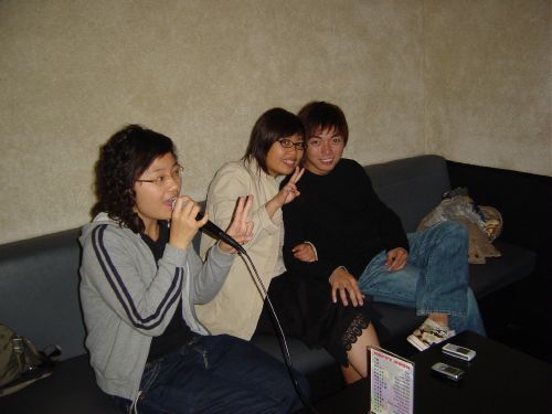 yeh yeh !! Sing K in LA!!!
