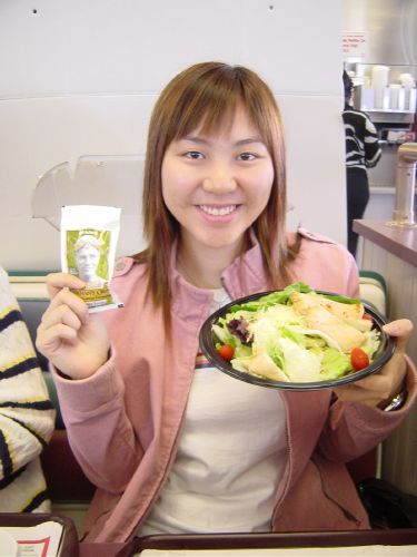 i hope the Mc Donal's in Hong Kong can provide such salad things!