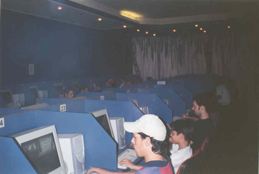 Sector JUEGOS, con 40 PC's
