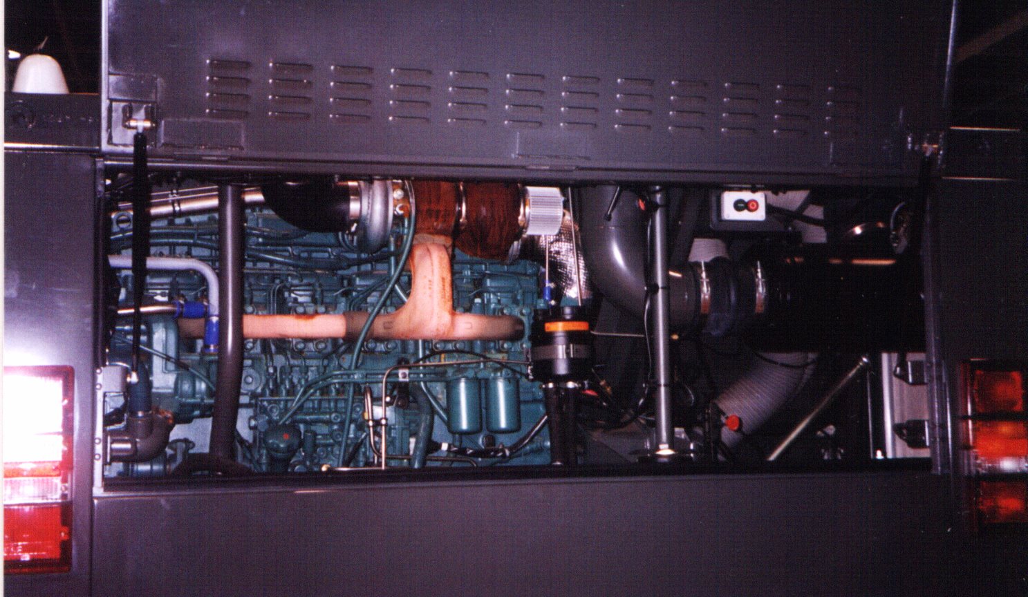 vso engine.jpg (263021 bytes)