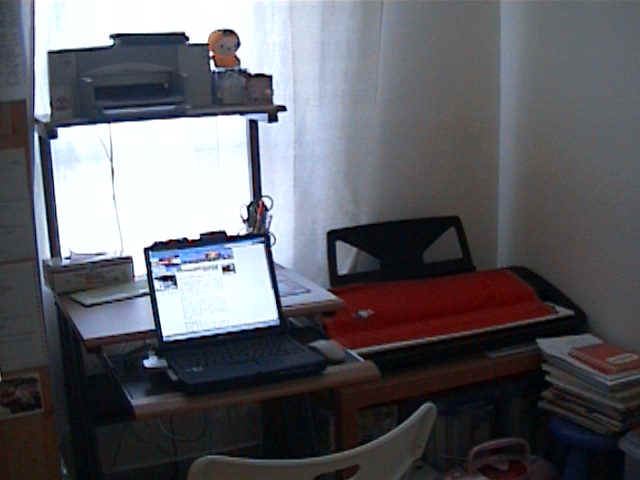 computer2.JPG (48404 bytes)