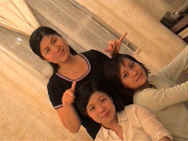 happy2.JPG (55509 bytes)