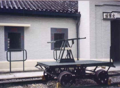 �e��O�@����n�K���ˬd��(Pump-Trolley)�A���h�O�Ⲽ���f