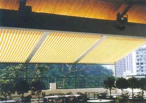 veranda.jpg (15617 bytes)