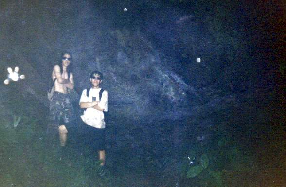 Fuera de la cueva