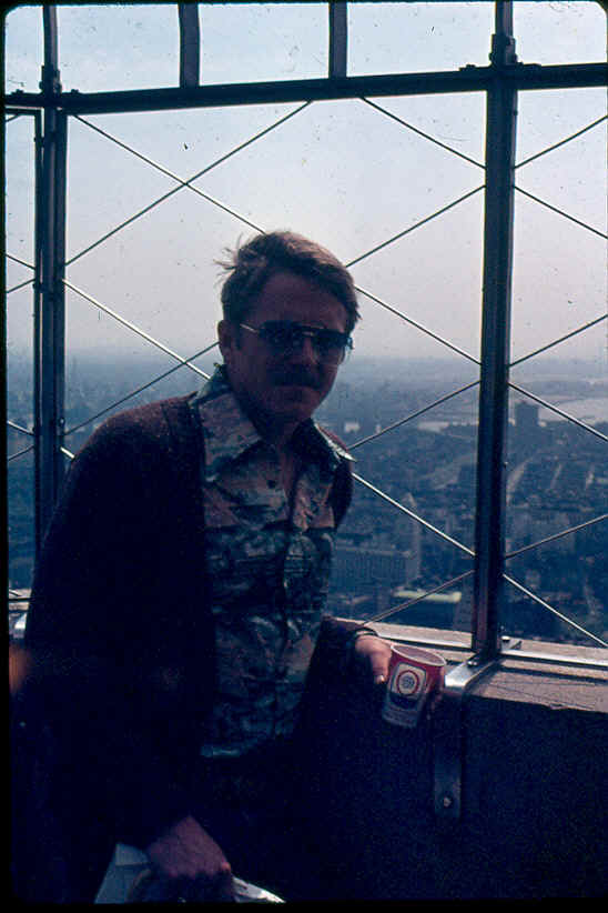 scan00114.jpg (299298 bytes)