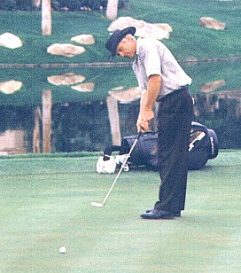 Norman putting jpg, 38k
