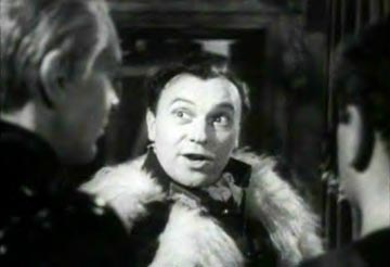 Raymond Massey and Ralph Richardson