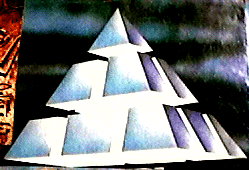 Llegaste a la piramide y has tenido la suerte de encontrar este dato: El viernes