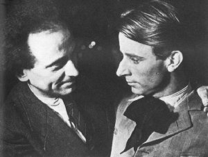 [Boleslaw Barlog mit Klaus Schwarzkopf bei dessen Debt in O WILDNIS! - 1947]