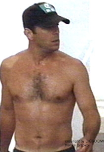 See the DMG's UNIQUE Shirtless Bruce Gallery!!