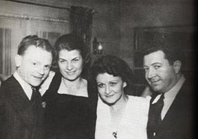 James Cagney, Dorothy McHugh, Billie Cagney, and Frank McHugh