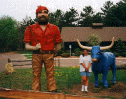 Giant Paul Bunyan statue