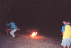 camp1_5.jpg (31716 bytes)