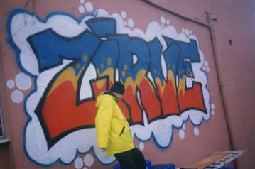 01.jpg (18762 bytes)