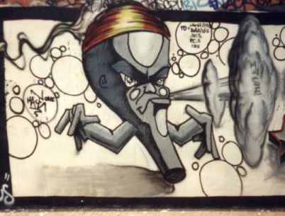 grafiti6.jpg (28353 bytes)