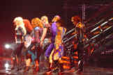onyx_dancers.jpg (62763 bytes)