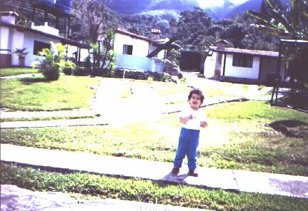 claudia3.jpg (23448 bytes)