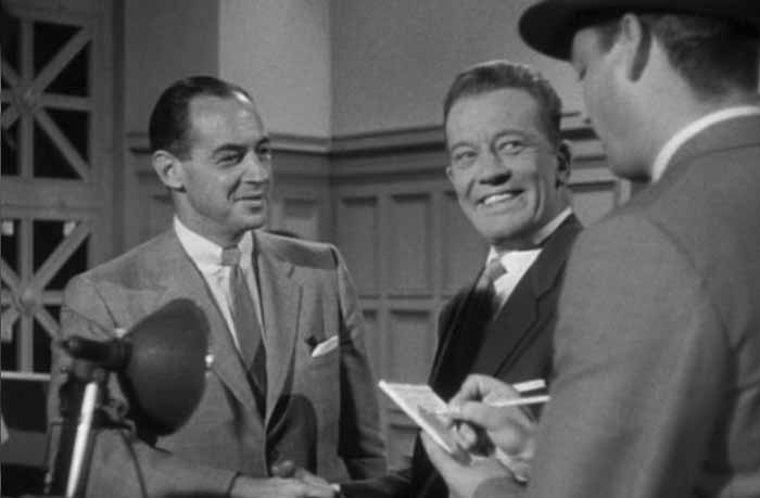 WILLIAM TALMAN AS HAMILTON BURGER