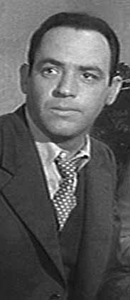 Jerry Paris as Martin Flaherty