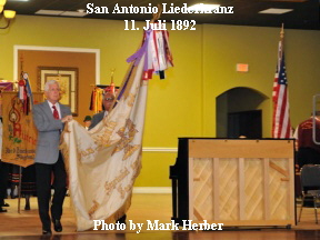 San Antonio Liederkranz
11. Juli 1892











Photo by Mark Herber