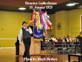 Houston Liederkranz
15. Januar 1925











Photo by Mark Herber