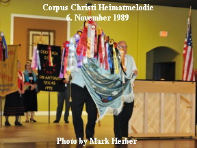 Corpus Christi Heimatmelodie
6. November 1989











Photo by Mark Herber