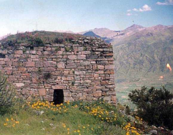 Santa Cruz de Andamarca  - Chulpas