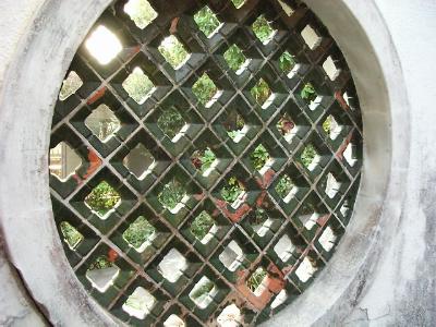 chun-le4.JPG (33810 bytes)