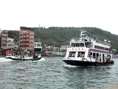 ferry4.JPG (26843 bytes)