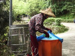 fwr22.JPG (23282 bytes)