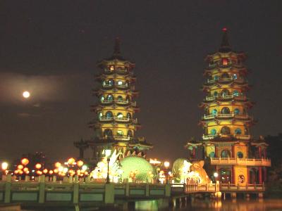 tower2.JPG (17317 bytes)