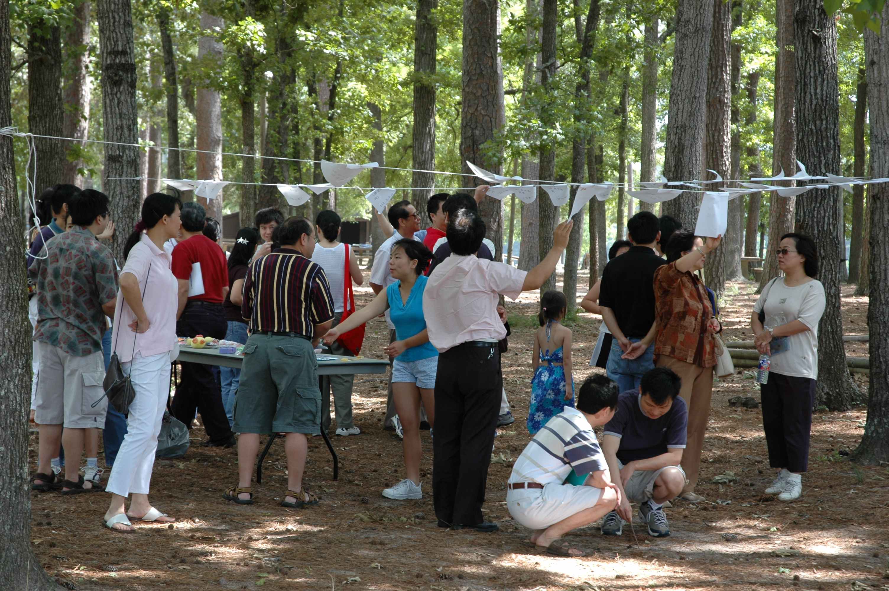 HunanClub-picnic-1-3-2.JPG (560863 bytes)
