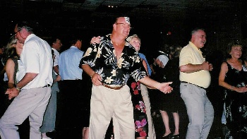dance0001.jpg (35506 bytes)