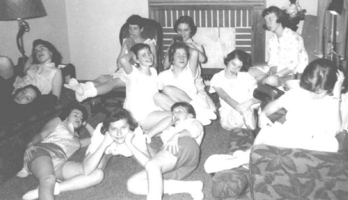 mhutch07.jpg (37317 bytes)