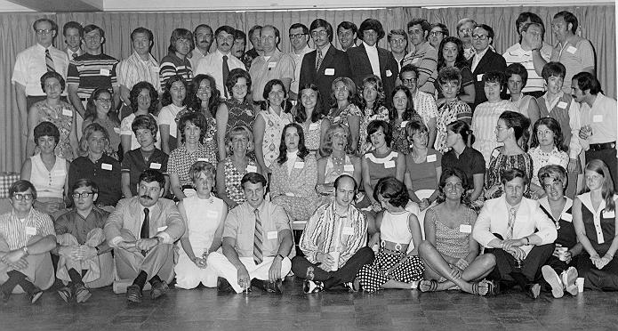 images/reunion72.jpg (46168 bytes)