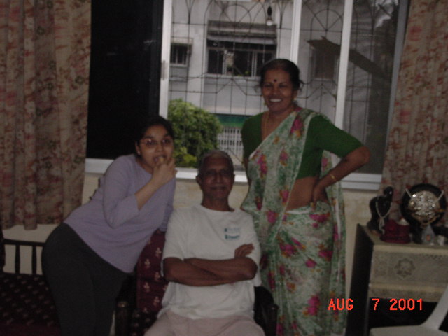 kash_dad_mom_20010808.jpg