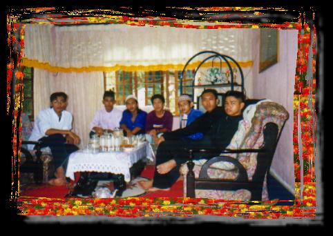 sham.JPG (39806 bytes)