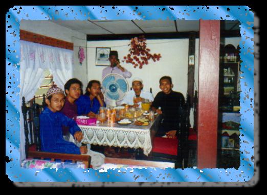 sham2.JPG (40357 bytes)