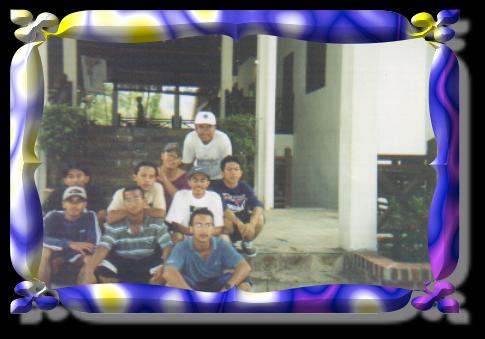 sham3.JPG (27186 bytes)