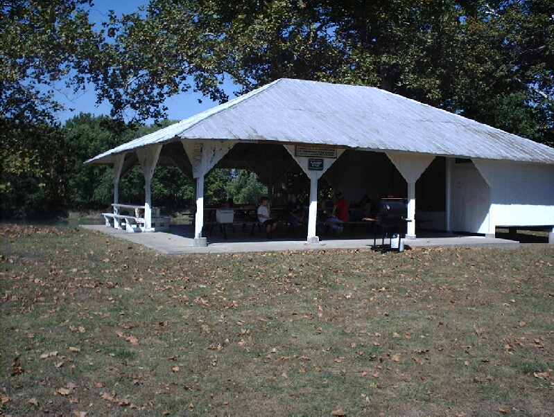shelter.jpg (70843 bytes)