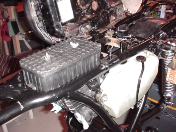 Pic: Airbox and Oil Tank