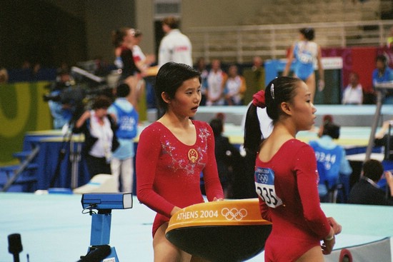 2004-Ath-04-13-kwal-Zhang-Wang-China-sprong