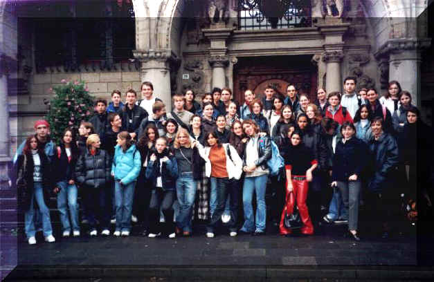 clas1.JPG (48832 byte)