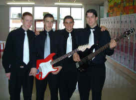 daync8.jpg (8219 byte)