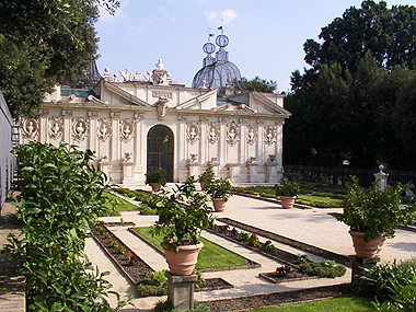 Il retro del Casino dell'Uccelliera