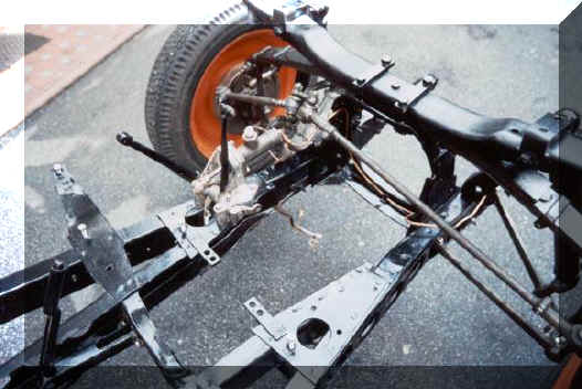 Chassis-2_2.jpg (54947 byte)