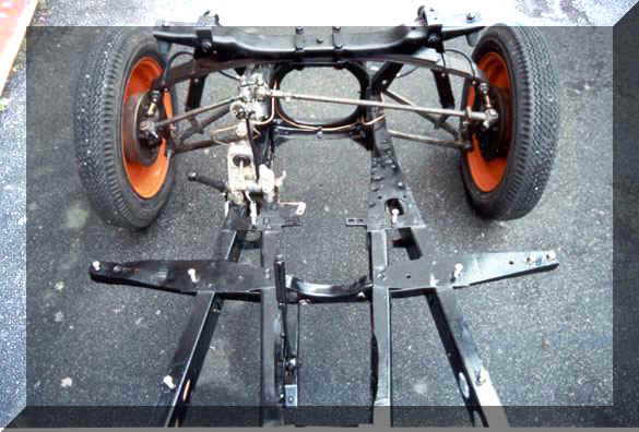 Chassis-4_2.jpg (60143 byte)